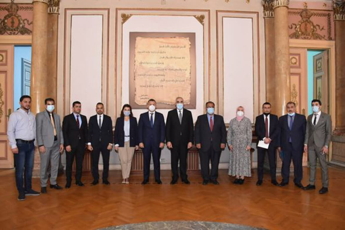 The president of Ain Shams University meets the Iraqi ambassador in Cairo