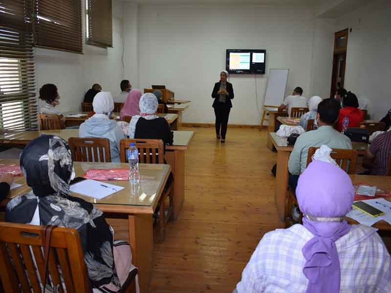 افتتاح الدورة التدريبية للمحميات الطبيعية بكلية الدراسات والبحوث البيئية بجامعة عين شمس