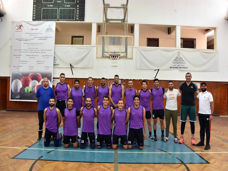 The basketball team of Ain Shams University students win the third place in the Martyr Al-Rifai competitions