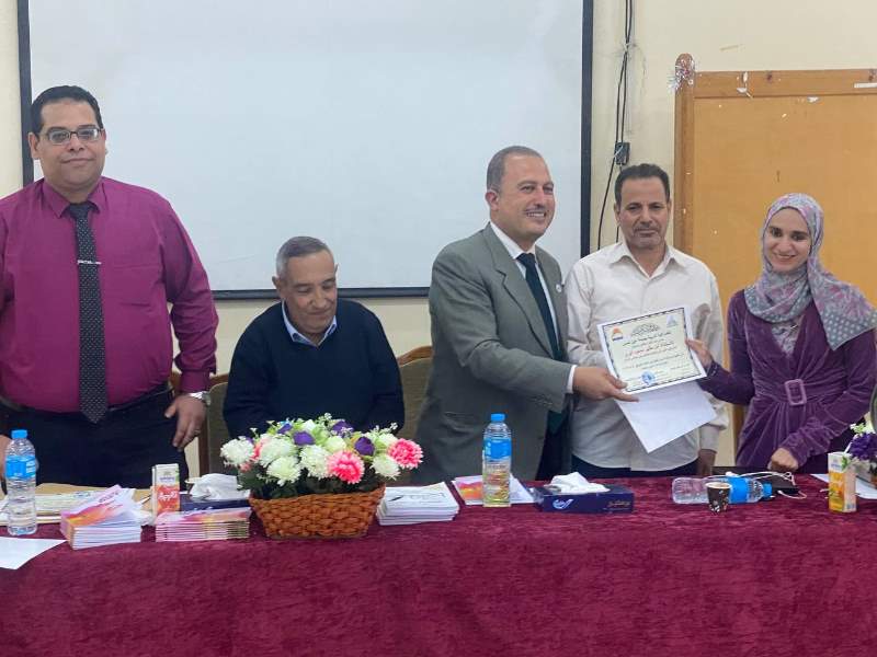 The Faculty of Education celebrates the International Day of Creativity and honors creators in the linguistic field in the Arab Ambassadors Competition in the twenty-first century